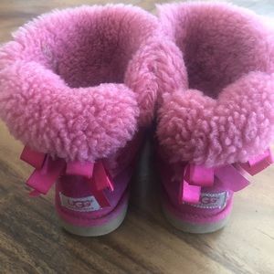 UGG Bailey Bow Boots Girl Size 1